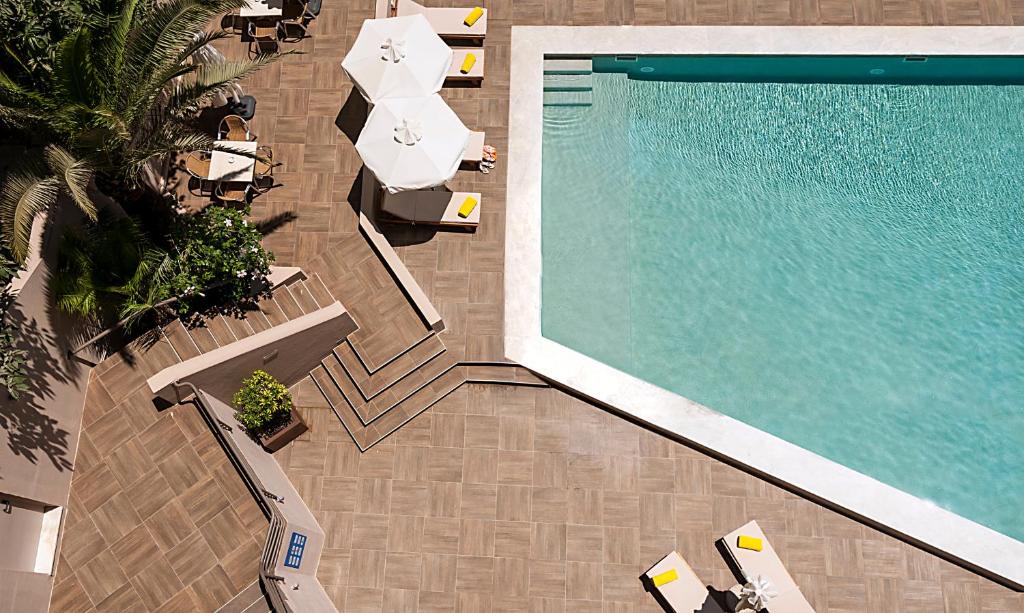 hotel Chania piscina